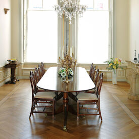 visgraat in eetkamer.jpg